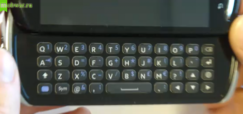 Sony Ericsson Xperia Pro - qwerty keyboard